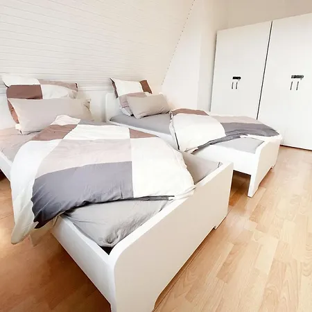 Work And In Apartman